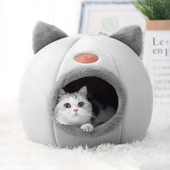 “Cozy Cat Bed House – Soft Warm Pet Cave for Indoor Cats & Kittens”
