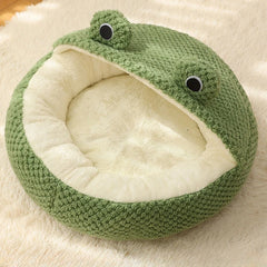 “Frog Shaped Pet Bed – Soft Winter Cat & Dog Cozy Nest”
