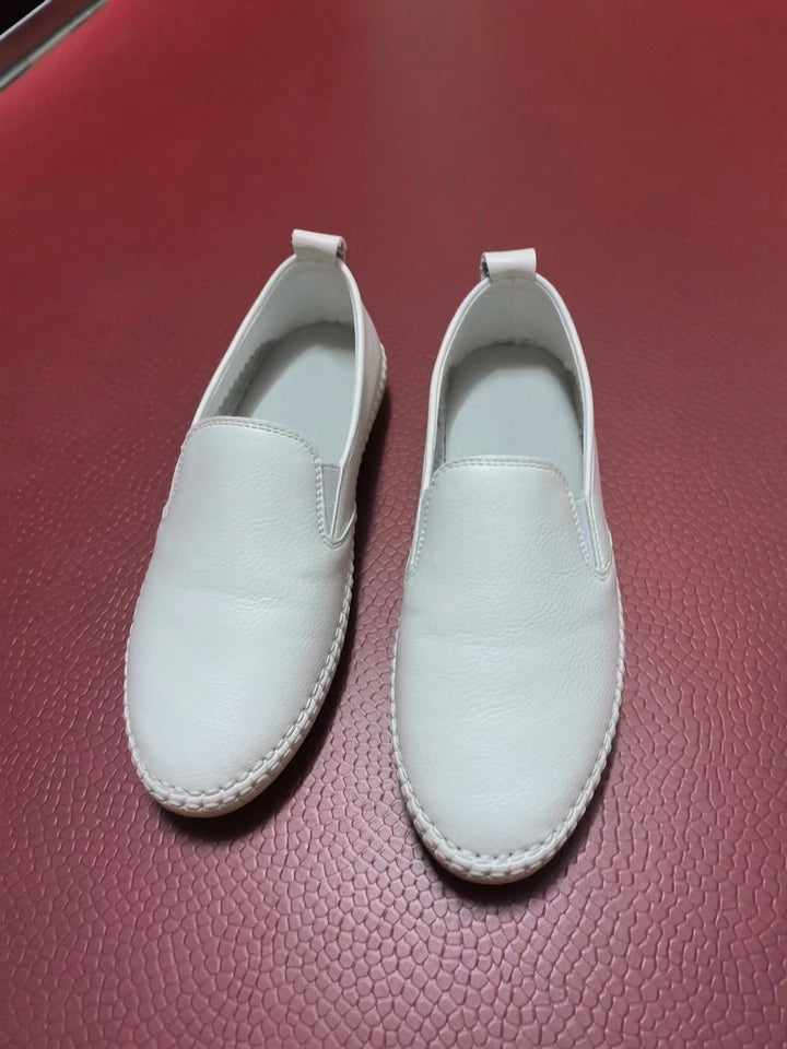 Women's shoes, white shoes, women's leather breathable lazy shoes, soft-soled Lok Fu shoes, women's flat-bottomed white leisure